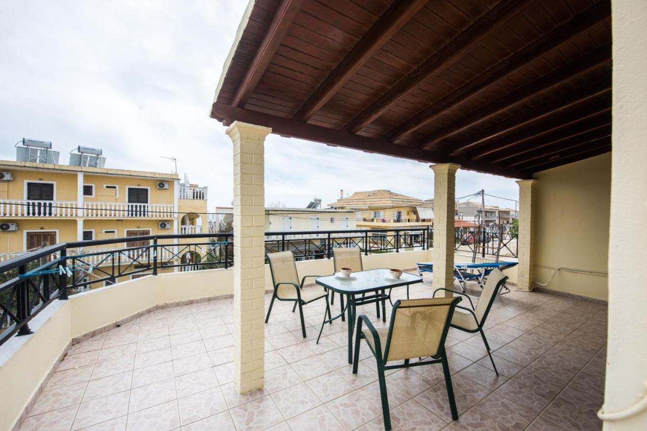 Pantelis Apartments Agios Georgios  Exterior foto